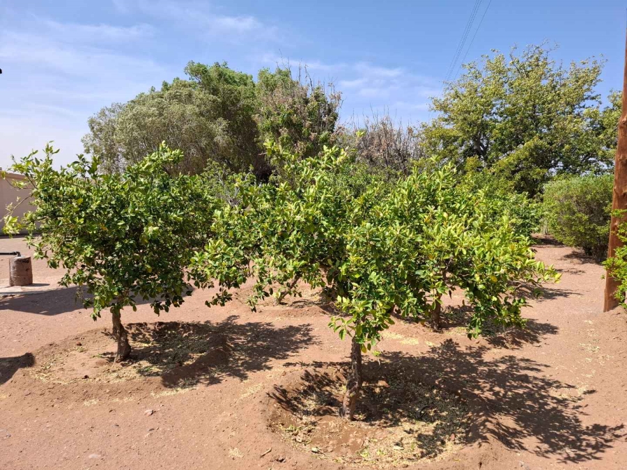 4 Bedroom Property for Sale in Karos Northern Cape